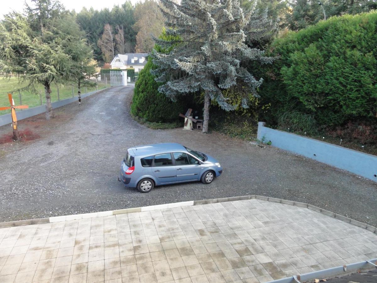 La Demeure Aux Pins Bed and breakfast Lourdes