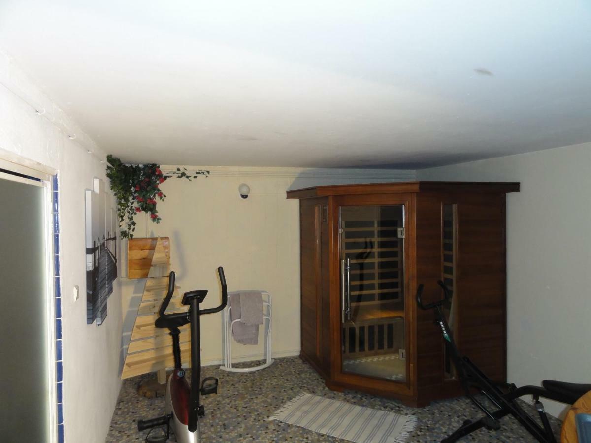 La Demeure Aux Pins Bed and breakfast 2*