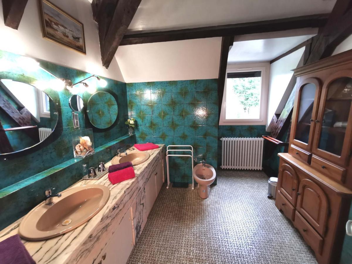 La Demeure Aux Pins Bed & Breakfast Lourdes